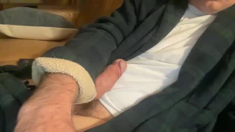 Snapshot of dedalus80 chatting on 10-29-25, 08:27 dedalus80 online show from 10-29-25, 08:27