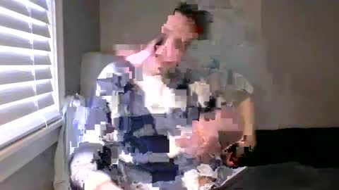 Snapshot of dee4dayz19 chatting on 01-12-25, 02:41 Dee4dayz online show from 01-12-25, 02:41