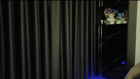 deedeedoll online show from 12-02-24, 11:01