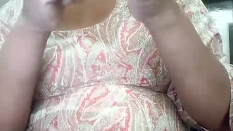 Snapshot of deepika_92 chatting on 03-07-25, 09:40 deepika_92 online show from 03-07-25, 09:40