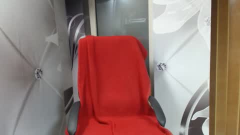 hi guys i m a cute milf i m here for good time and nice people pls be respectfool and enjoy me online show from 11-02-25, 05:10