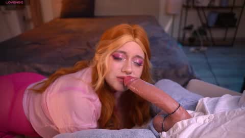 Snapshot of deepsouly chatting on 10-19-25, 03:01 Ayla online show from 10-19-25, 03:01