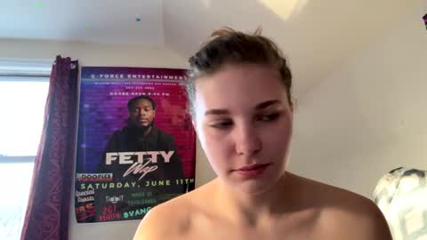 Snapshot of deepthroatqueen33 chatting on 03-29-26, 11:43 deepthroatqueen33 online show from 03-29-26, 11:43
