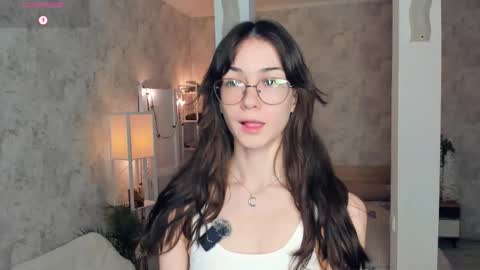 Amy online show from 11-08-25, 07:23