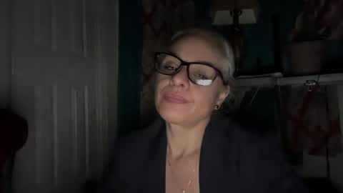 Tori online show from 05-08-26, 04:51