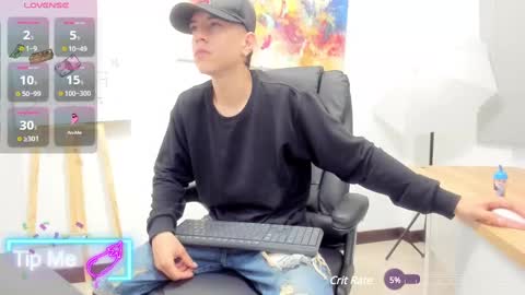 Snapshot of dei_v_48 chatting on 02-18-25, 08:47 DEIVY online show from 02-18-25, 08:47