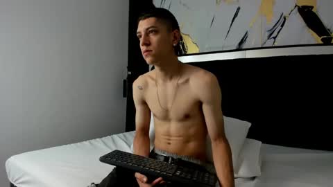 Snapshot of dei_v_48 chatting on 03-07-25, 08:44 DEIVY online show from 03-07-25, 08:44