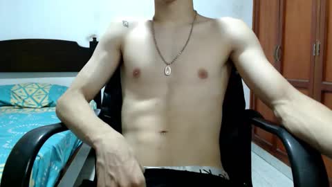 Snapshot of dei_v_48 chatting on 09-29-25, 07:24 DEIVY online show from 09-29-25, 07:24