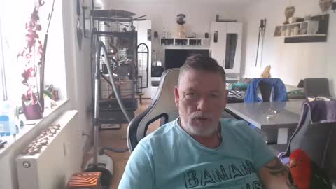 deinprinz2312 online show from 11-03-25, 09:10