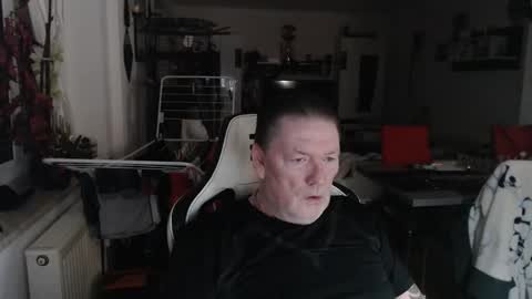 deinprinz2312 online show from 01-12-26, 05:34