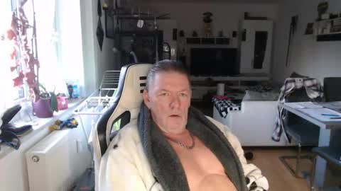 deinprinz2312 online show from 03-16-26, 05:44