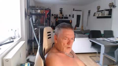 Snapshot of deinprinz2312 chatting on 06-22-26, 05:26 deinprinz2312 online show from 06-22-26, 05:26