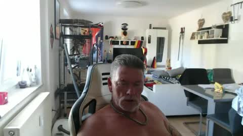 Snapshot of deinprinz2312 chatting on 06-24-26, 08:02 deinprinz2312 online show from 06-24-26, 08:02
