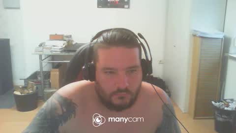 deinspielzeug87 online show from 12-30-24, 01:25