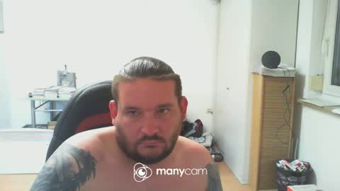 Snapshot of deinspielzeug87 chatting on 06-13-26, 06:28 deinspielzeug87 online show from 06-13-26, 06:28