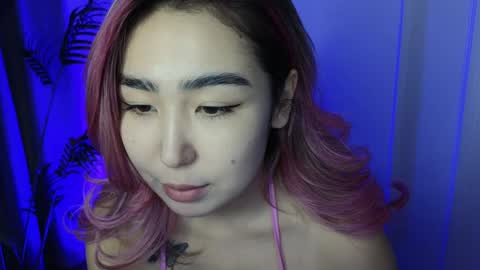 Snapshot of deiri_destiny chatting on 12-12-24, 12:33 sexy bimbo little kitty asian misstress quen princes sexy girl you can just call me pleasure online show from 12-12-24, 12:33
