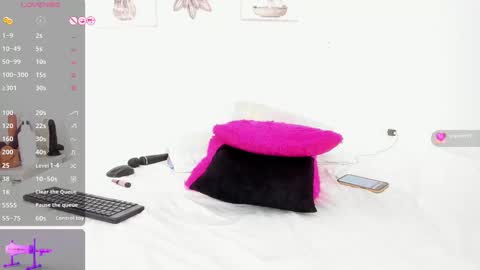 Snapshot of deisyway chatting on 02-13-25, 06:05 deisy online show from 02-13-25, 06:05