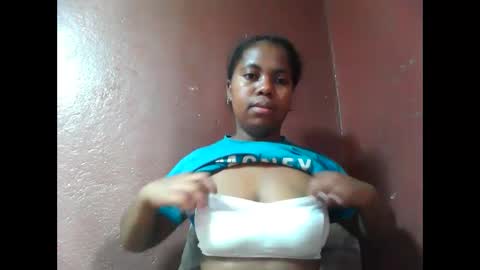 deliah712909 online show from 12-26-24, 08:18