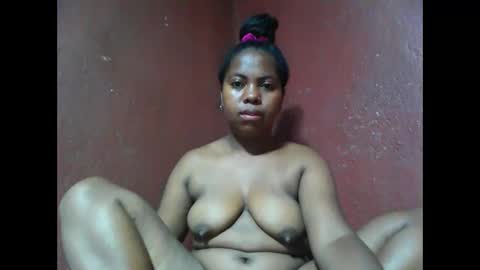 deliah712909 online show from 01-01-25, 05:11