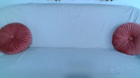 deliciaalove online show from 11-20-25, 07:46