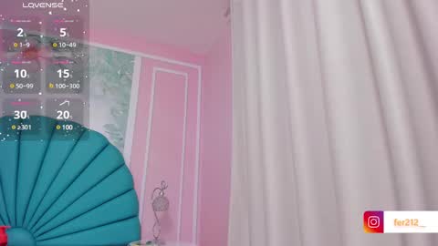 Snapshot of delicious_girl4u_ chatting on 12-17-24, 04:21 Natalia online show from 12-17-24, 04:21