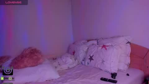 Snapshot of delicious_mila chatting on 03-10-25, 05:43 Mila online show from 03-10-25, 05:43