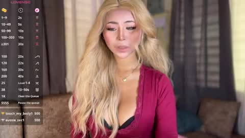 Snapshot of deliciousfaye chatting on 04-21-26, 07:03 Hello your loving faye 3 online show from 04-21-26, 07:03