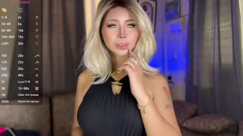 Snapshot of deliciousfaye chatting on 05-11-26, 07:58 Hello your loving faye 3 online show from 05-11-26, 07:58