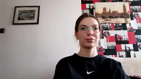 Snapshot of delightaurora chatting on 01-16-25, 10:42 Aurora online show from 01-16-25, 10:42