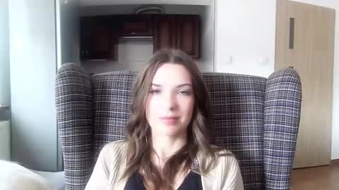 Snapshot of delightaurora chatting on 03-04-25, 10:46 Aurora online show from 03-04-25, 10:46