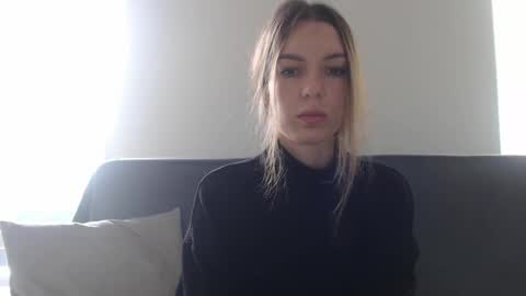 Snapshot of delightaurora chatting on 10-03-25, 06:54 Aurora online show from 10-03-25, 06:54