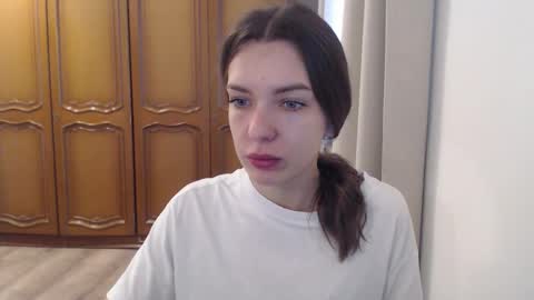 Snapshot of delightaurora chatting on 10-28-25, 06:50 Aurora online show from 10-28-25, 06:50