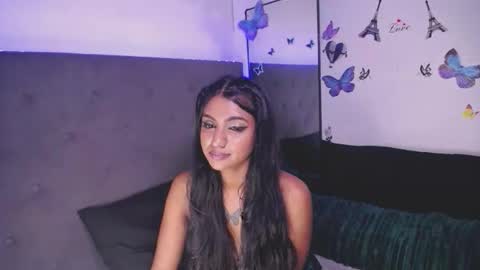 Delilah Blaze online show from 10-29-25, 07:04