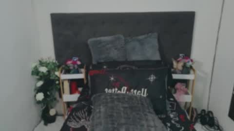 Delilah Blaze online show from 06-17-26, 08:32