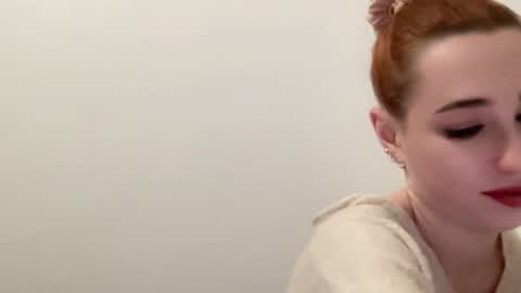 Delivery      online show from 01-03-25, 06:35