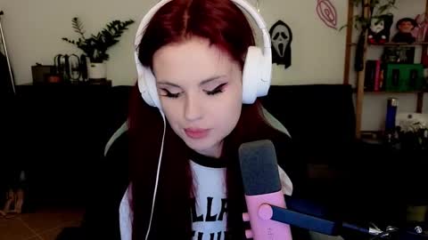 dellacrush_ online show from 12-13-25, 07:53