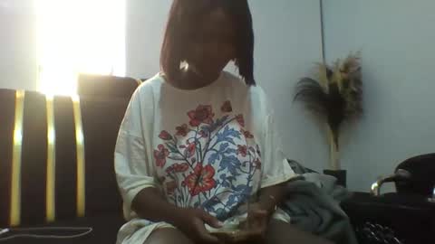 Snapshot of dellarine517299 chatting on 01-09-26, 07:33 dellarine517299 online show from 01-09-26, 07:33