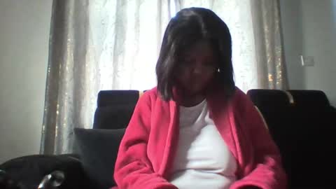 Snapshot of dellarine517299 chatting on 01-19-26, 06:28 dellarine517299 online show from 01-19-26, 06:28