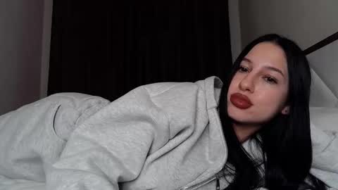 delly_love online show from 10-16-25, 07:26