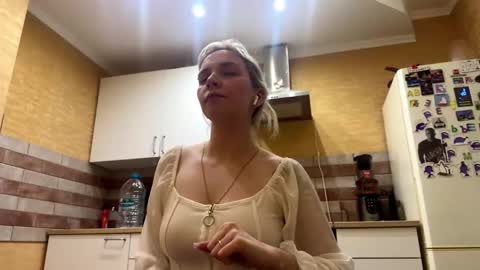 Florence online show from 02-11-26, 05:40