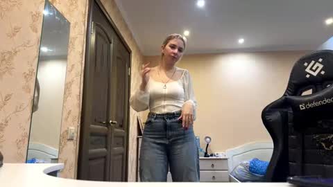 Florence online show from 02-12-26, 07:47