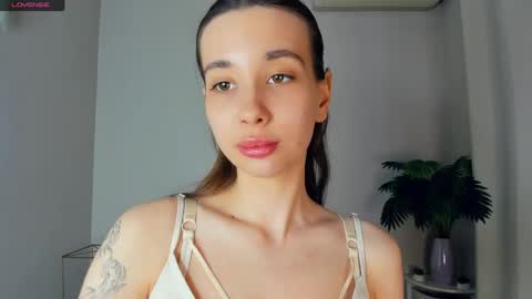 Eliza online show from 04-02-26, 01:31