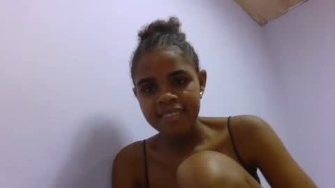 Snapshot of delphineee chatting on 03-09-26, 07:56 delphine online show from 03-09-26, 07:56