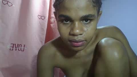 Snapshot of delphineee chatting on 04-05-26, 04:31 delphine online show from 04-05-26, 04:31