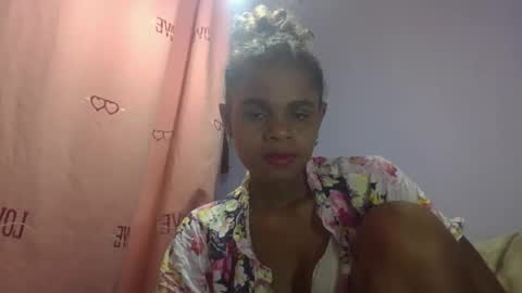 delphine online show from 04-16-26, 04:13