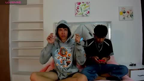 Demian and Salvatore online show from 09-20-25, 12:17