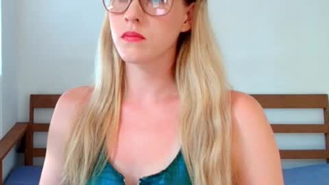 demigoddesslexie online show from 01-10-26, 01:07