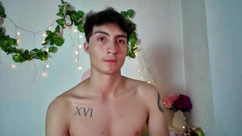Snapshot of demon_heaven chatting on 02-23-25, 01:35 Demon online show from 02-23-25, 01:35