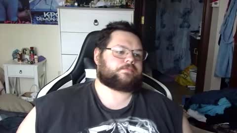 Matthew Cewe online show from 04-18-26, 06:23