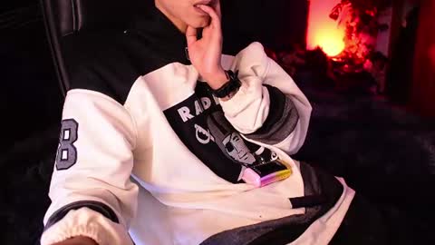 Snapshot of demonkush_ chatting on 06-29-26, 07:36 DemonKush online show from 06-29-26, 07:36